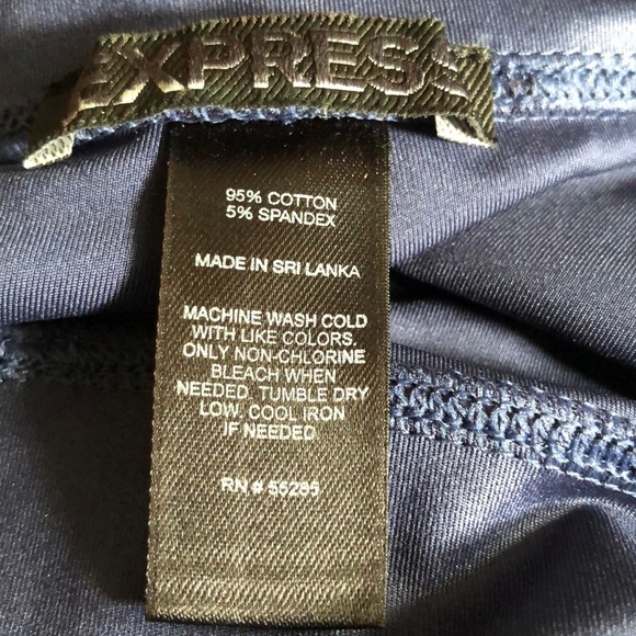 Express navy blue cropped leggings NWOT - Picture 3 of 5
